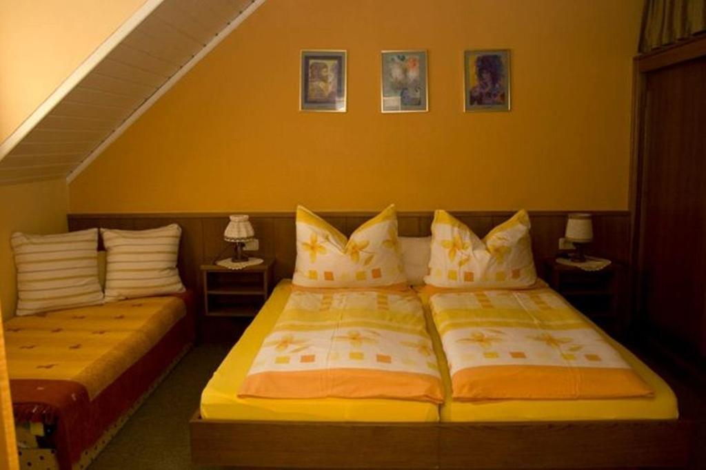 Zur Alten Schmiede Bad Kleinkirchheim Habitación foto